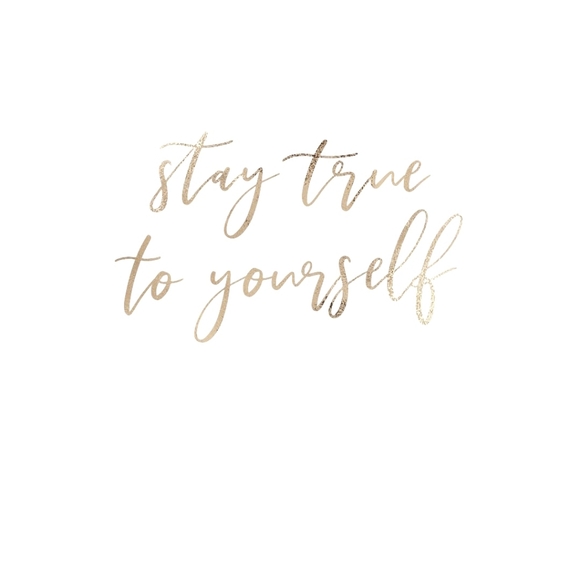 Meet your Posher, Ash 💜 - Picture 5 of 9